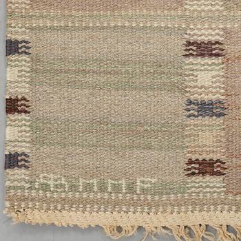 Barbro Nilsson, A carpet, "Falurutan grå", flat weave, ca 249,5 x 188 cm, signed AB MMF BN.