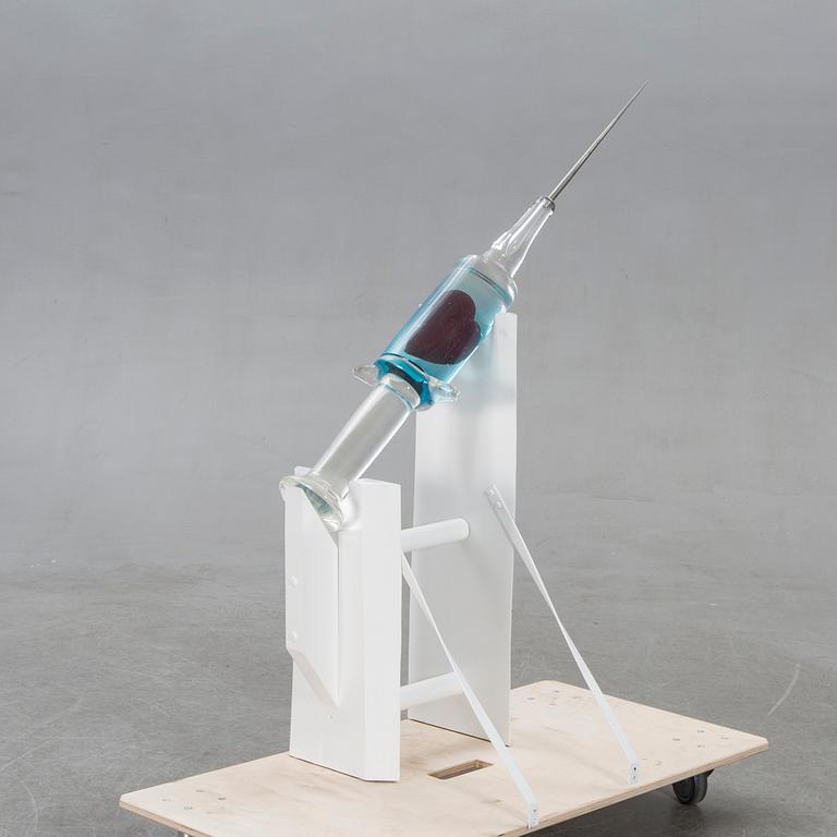 Thommy Bremberg, skulptur signerad och daterad 2002.