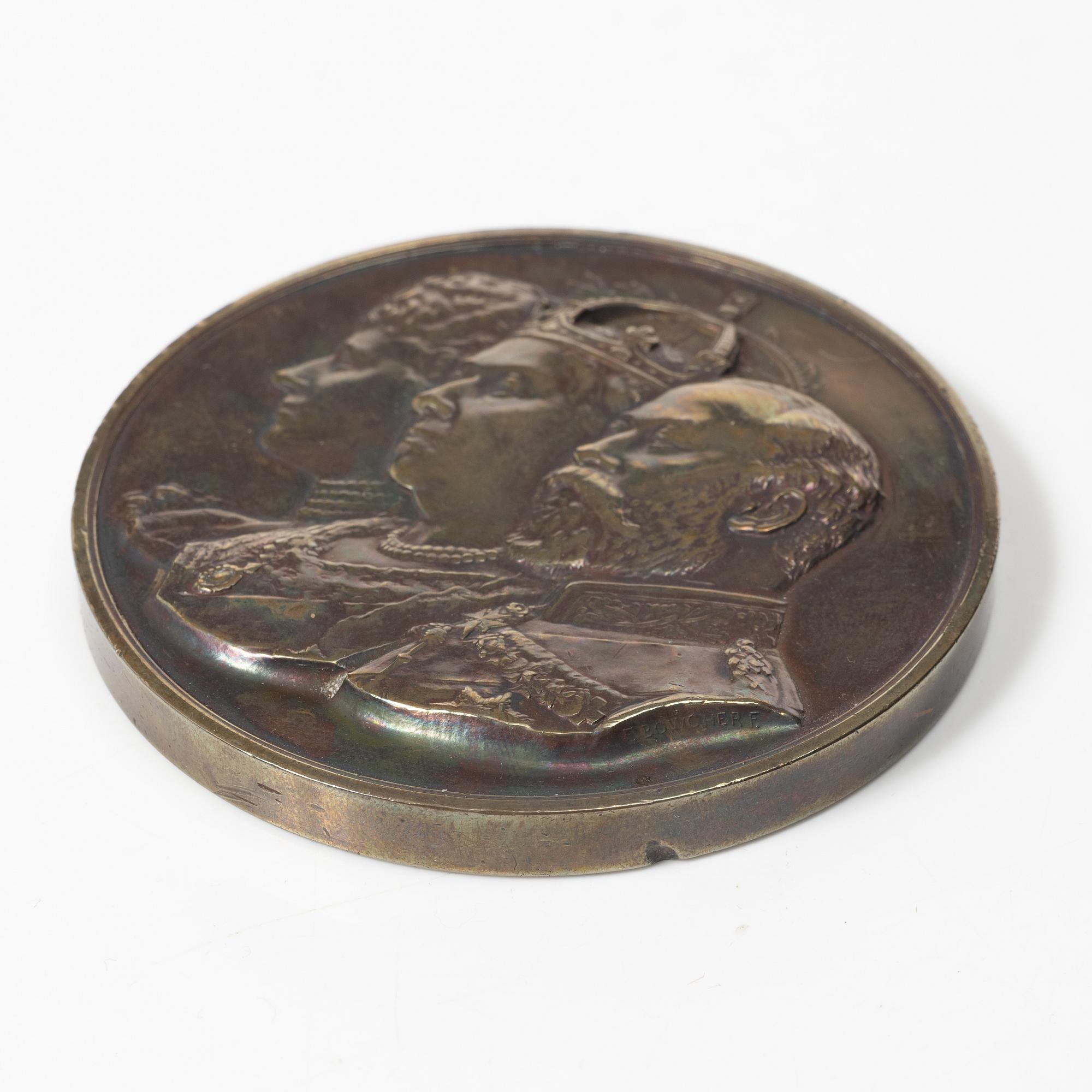 A bronze medal by Frank Bowcher commemorating the opening of Tower Bridge '1894'.