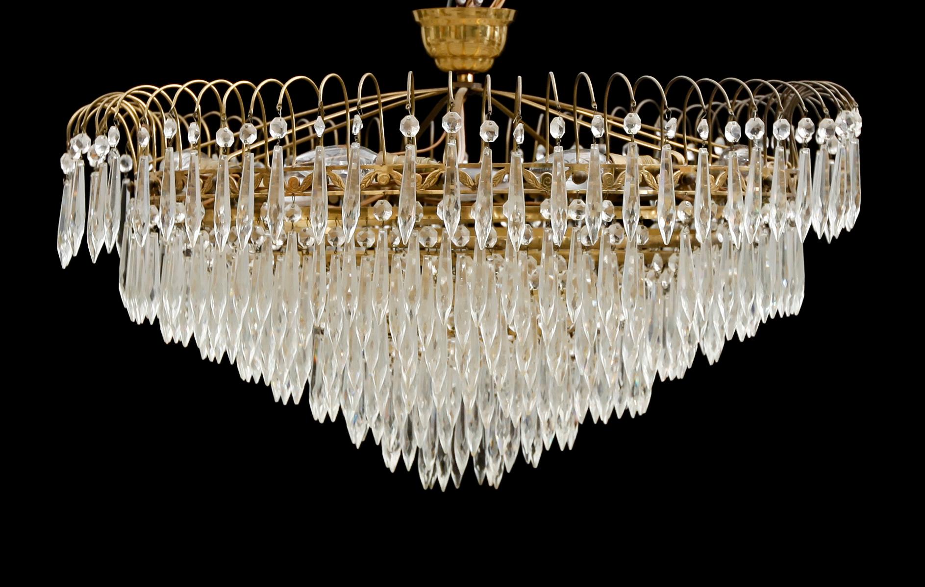 LJUSKRONA, 1900-talets första hälft. Höjd ca 30 cm.