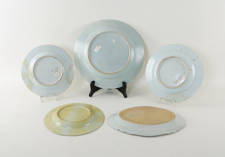 FAT och TALLRIKAR, 5 delar, porslin, Kina, Qianlong, 1700-tal.