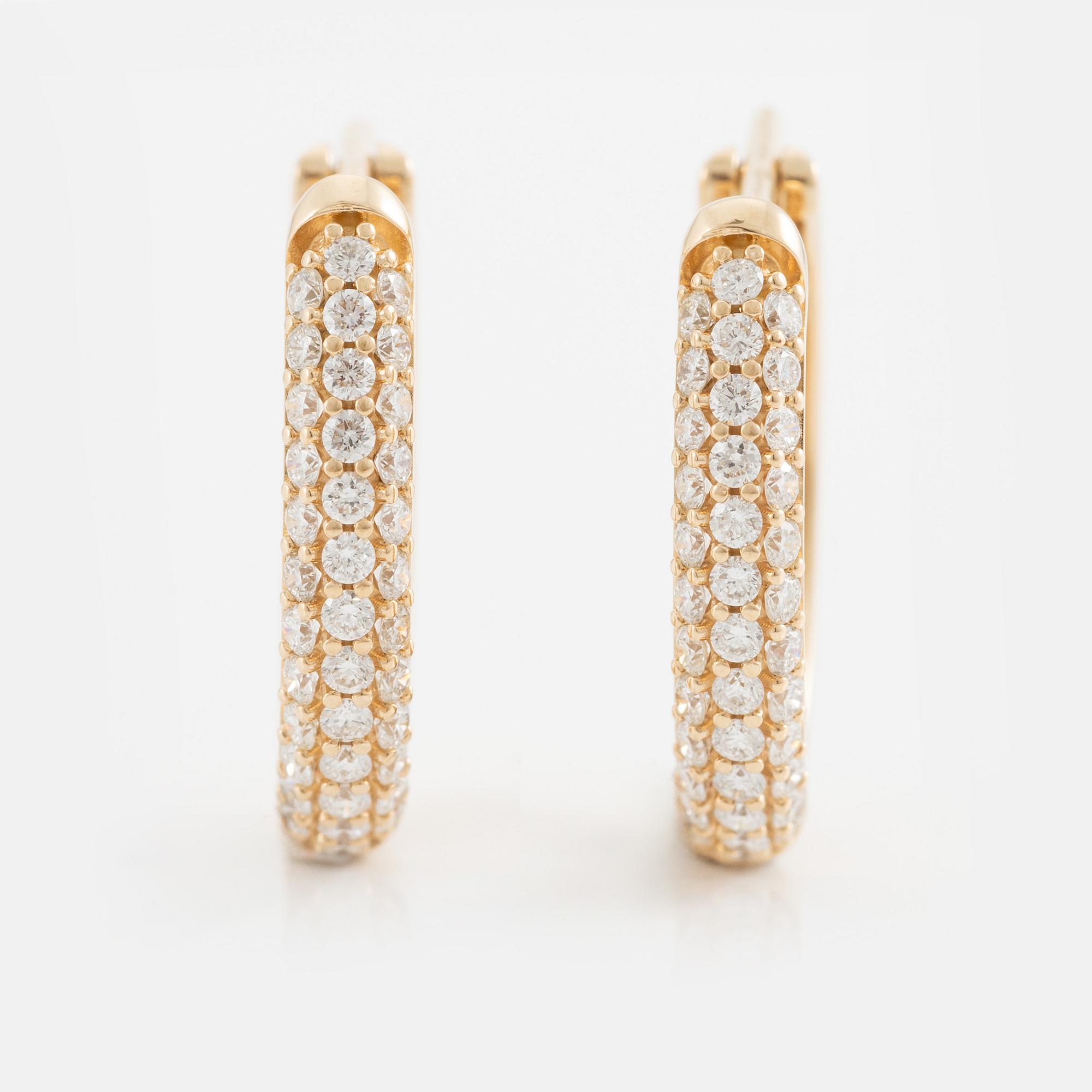 Earrings hoops, 18K gold with brilliant-cut diamonds.