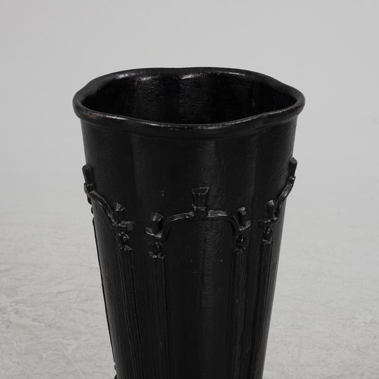 Edvin Ollers, "Umbrella Stand No. 1". Näfveqvarns Bruk.