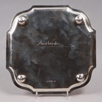 SALVER, silver, Mappin & Webb, London, 1919.