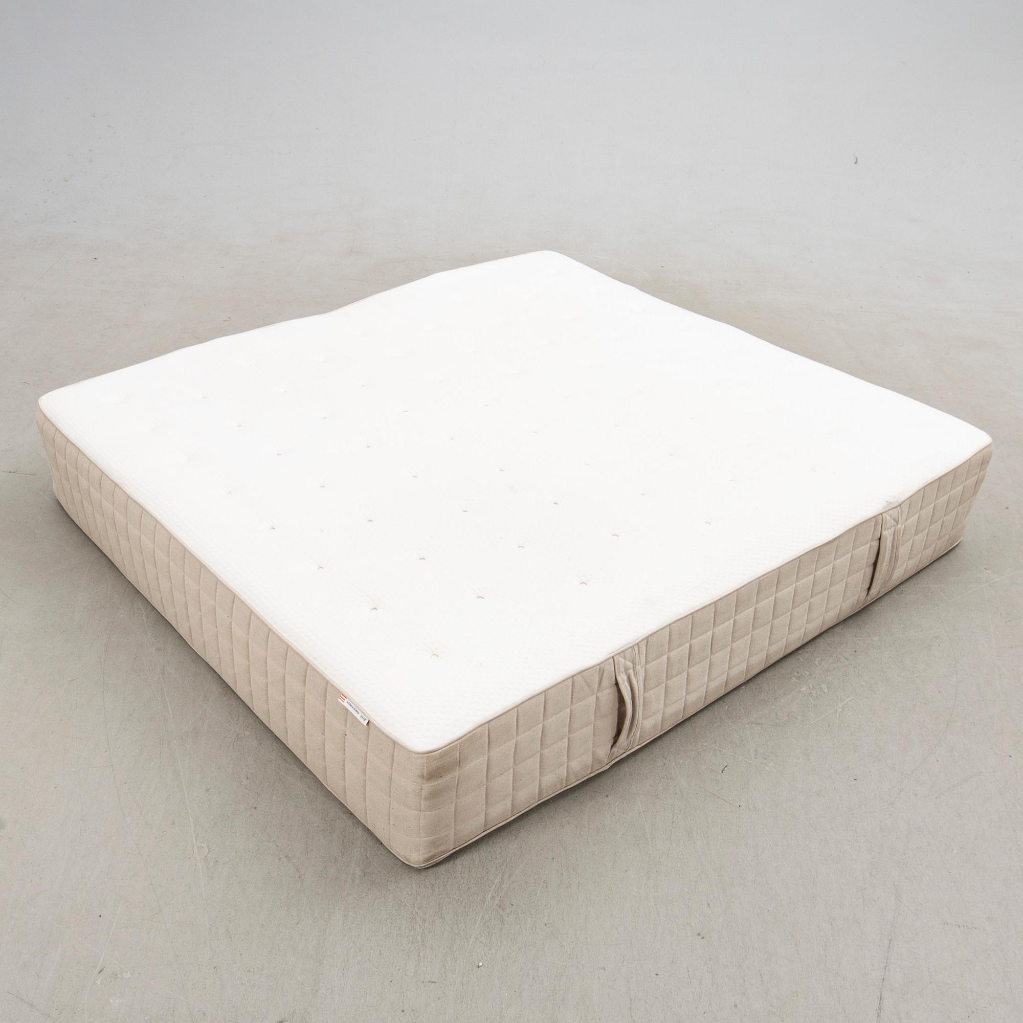 Morten Georgsen, bed "Element" for BoConcept 2000s.