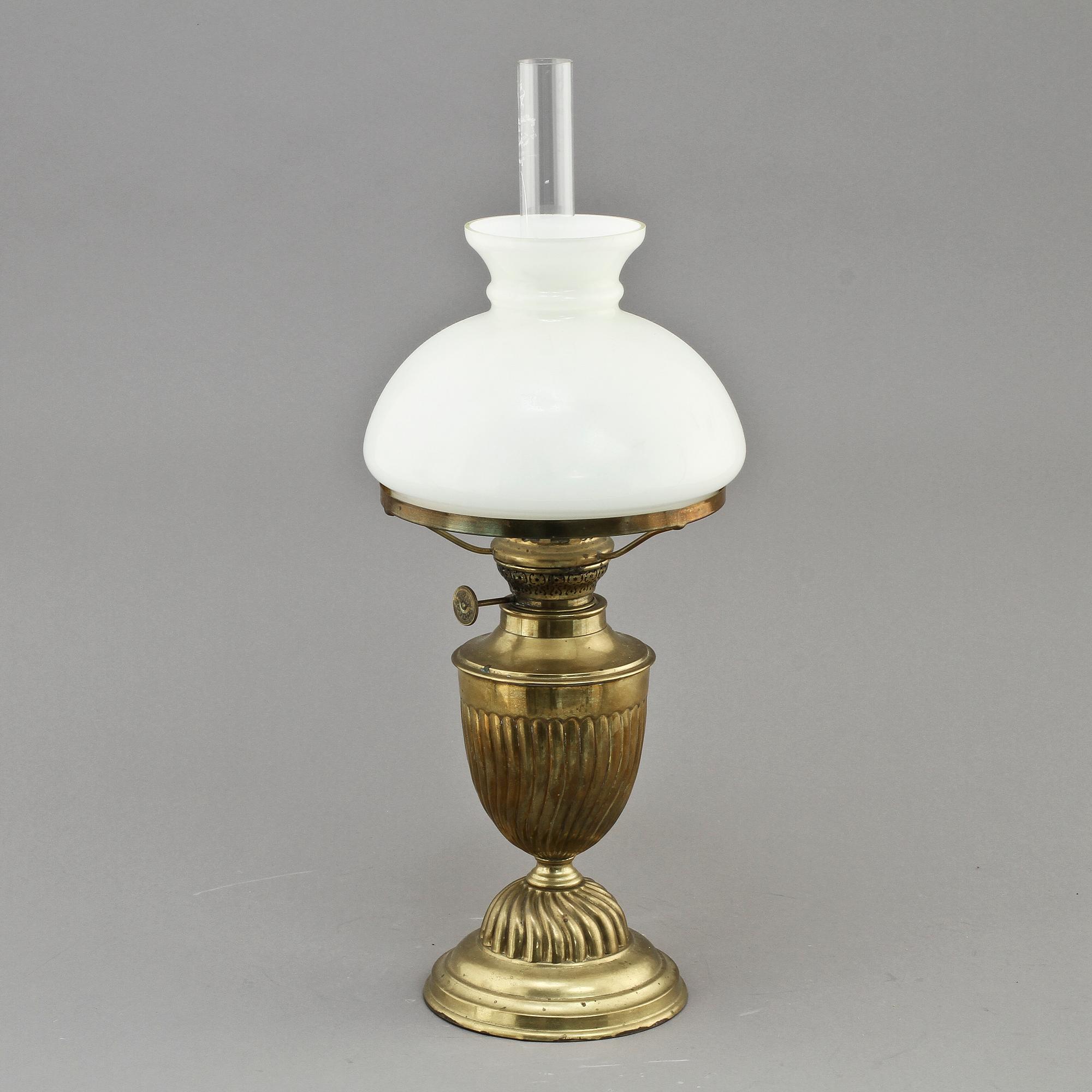 FOTOGENLAMPA, mässing, 1900-talets första del.