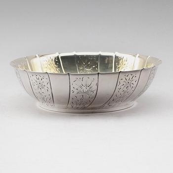 SKÅL, silver, GAB, Stockholm 1949. Vikt ca 279 gram.