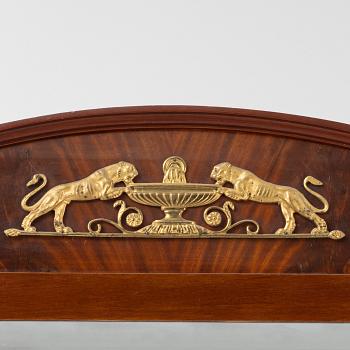 Spegel med konsolbord, empirestil, 1900-talets början.