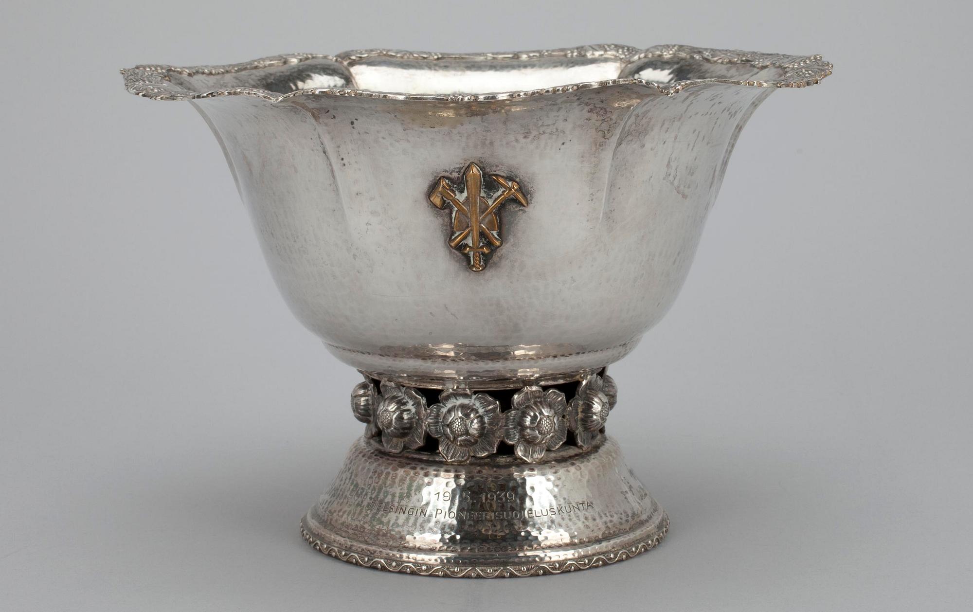 SKÅL, silver, Helsingfors 1934. Vikt 533 g.