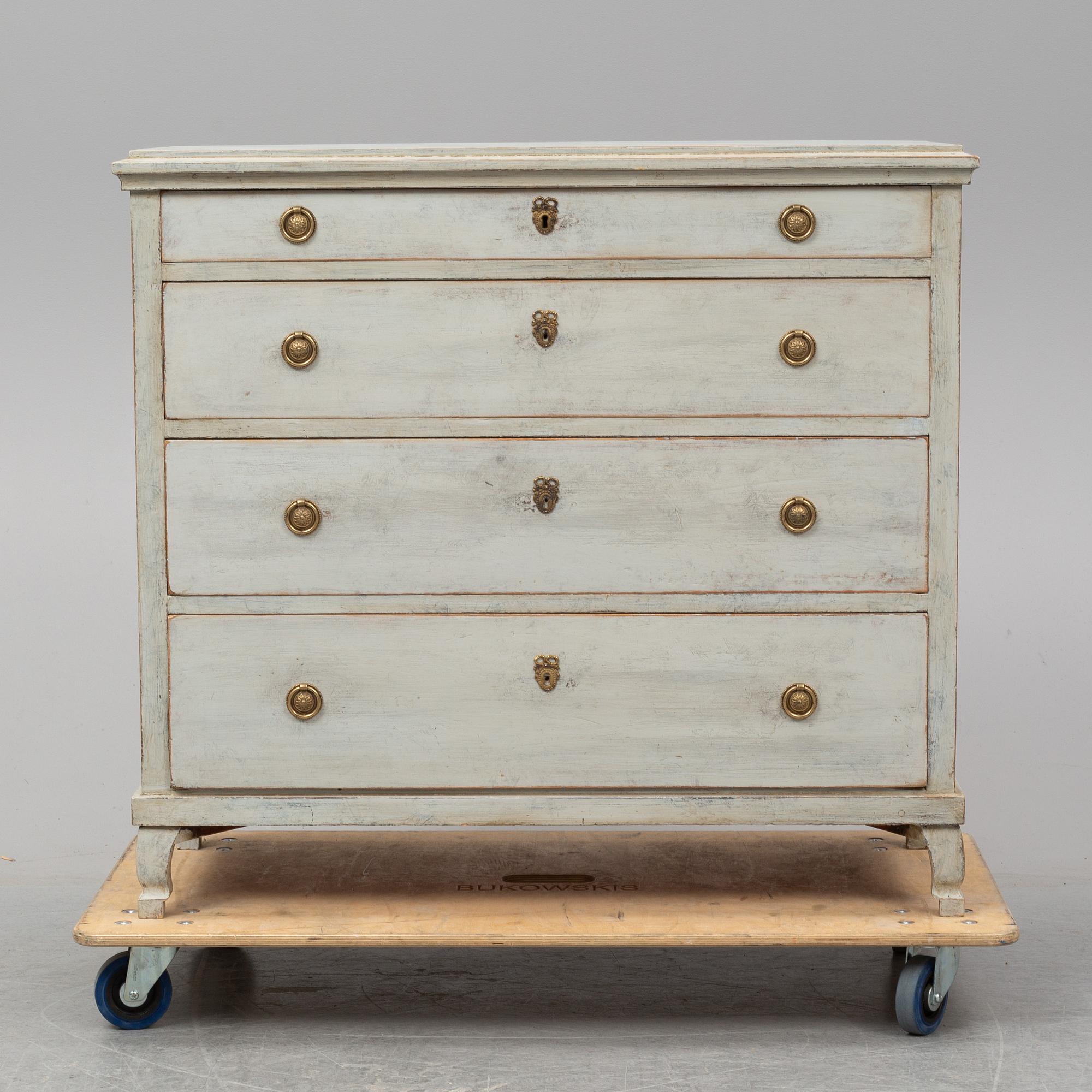 A chest of drawers from the mid 19th century.