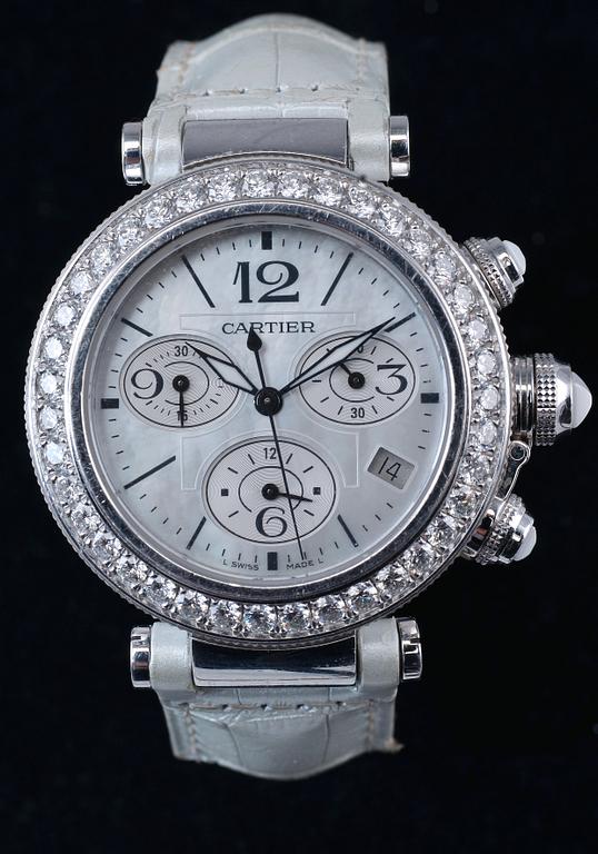 NAISTEN RANNEKELLO, Cartier Pasha seatimer lady 37 mm. 18K kultaa, briljanttihiottuja timantteja n. 1.95 ct.
