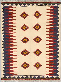 A KILIM RUG, 196 x 145 cm.