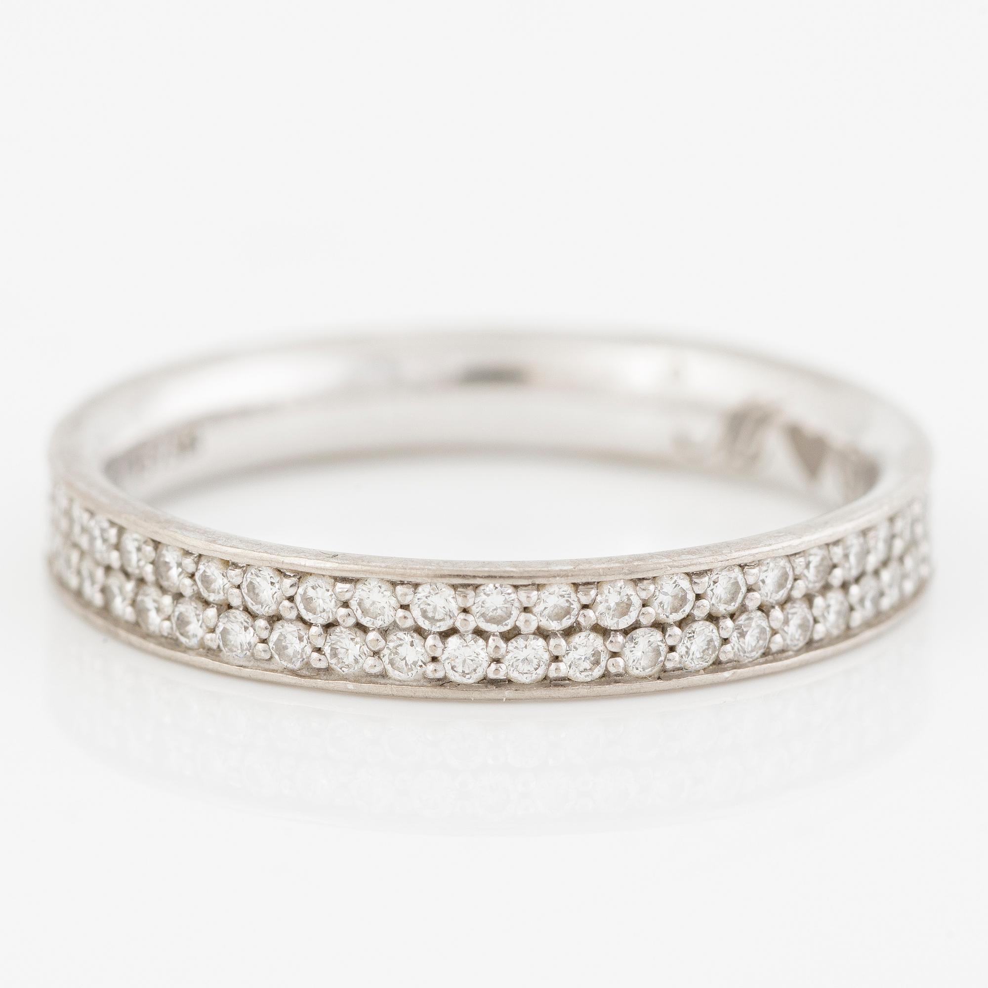Georg Jensen, ring "Magic" full eternity band 18K white gold with brilliant-cut diamonds.