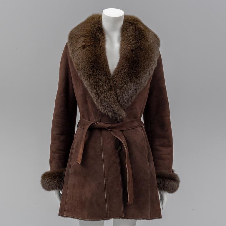 AMORESS, a 'Betty' merinolamb's coat, app S.