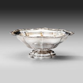 200. A silver bowl by Alexander Stockberg, St. Petersburg 1855. Weight 359 g.
