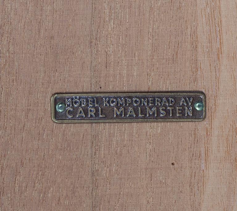 SOFFBORD. "Ovalen", brickmärkt Carl Malmsten.