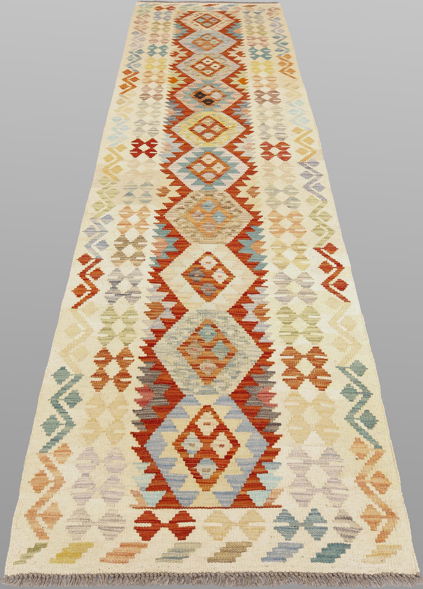 Gallerimatta, Kelim, ca 303 x 84 cm.