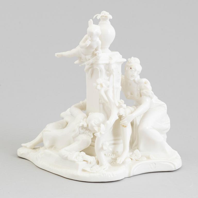 A Nymphenburg porcelain figure 'Der Voyeur am Brunnen', Germany early 20th Century.