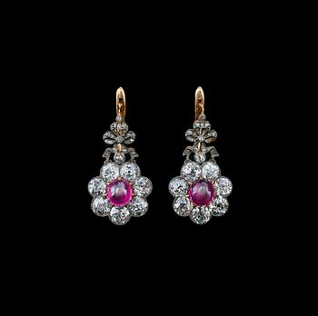 A PAIR OF EARRINGS, old cut diamonds c. 3.50 ct. H/si. Rubies c. 2.00 ct. 14K gold, silver. Russia 18/1900 s.