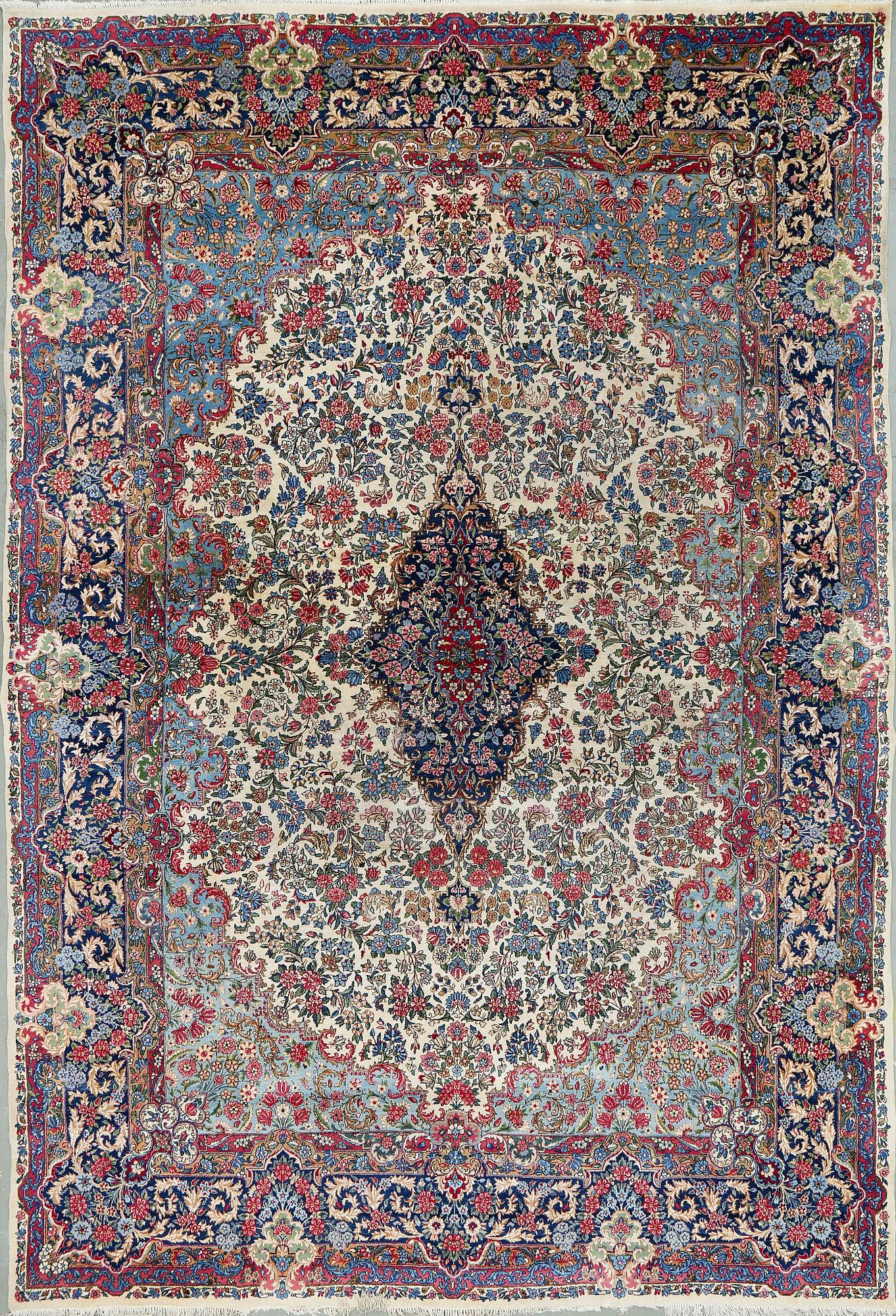 MATTA, semiantik Kirman, ca 445x 297 cm.