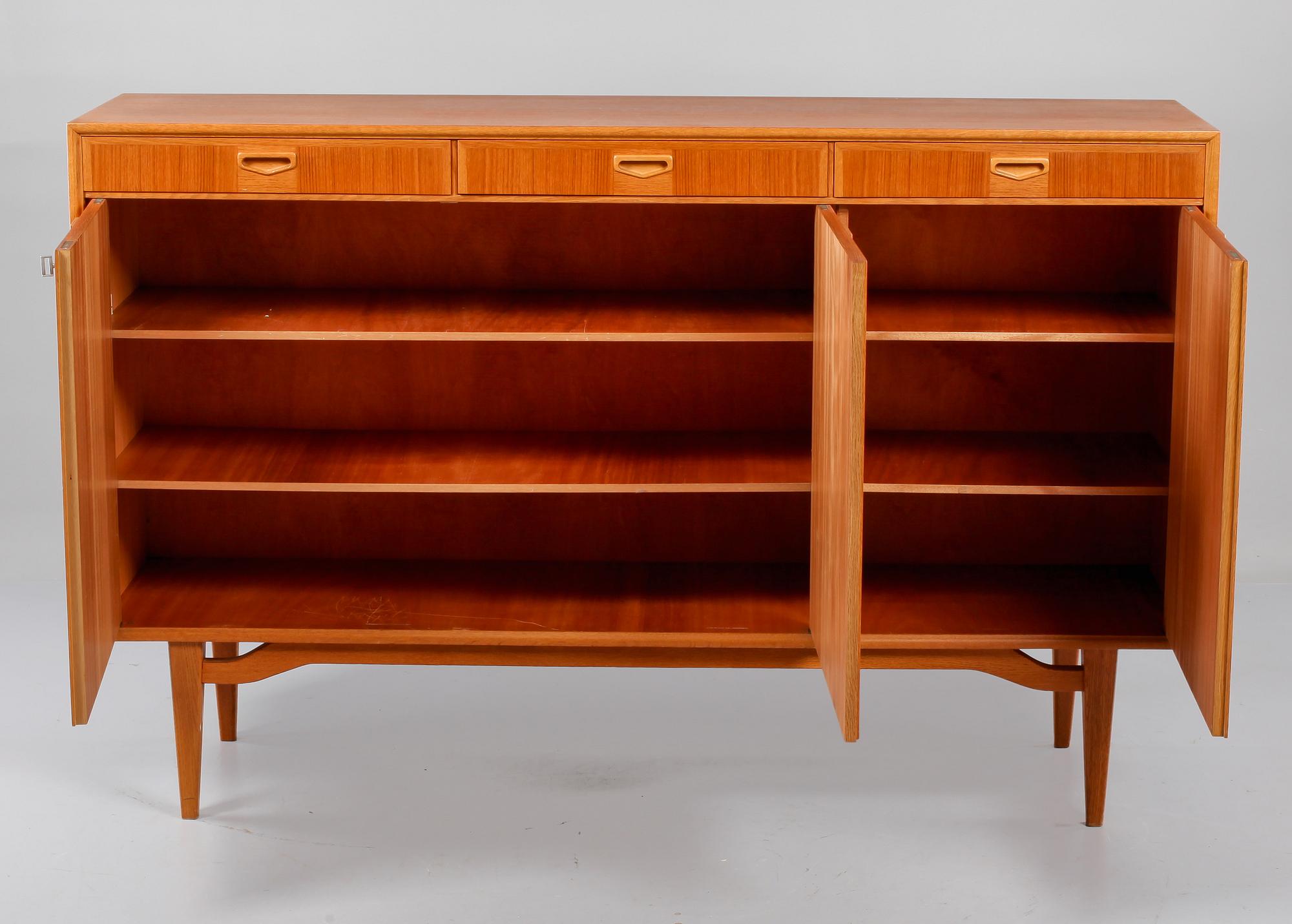 SIDEBOARD, AB Möbelfabriken Örnen, Rydaholm, 1950/60-tal.