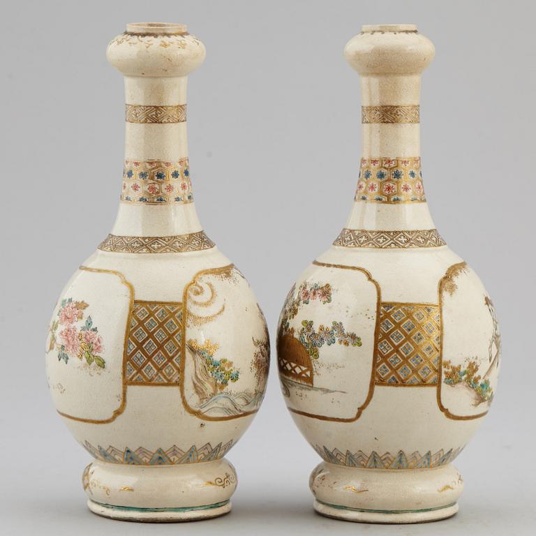 A pair of satsuma vases, Japan, Meiji (1868-1912).