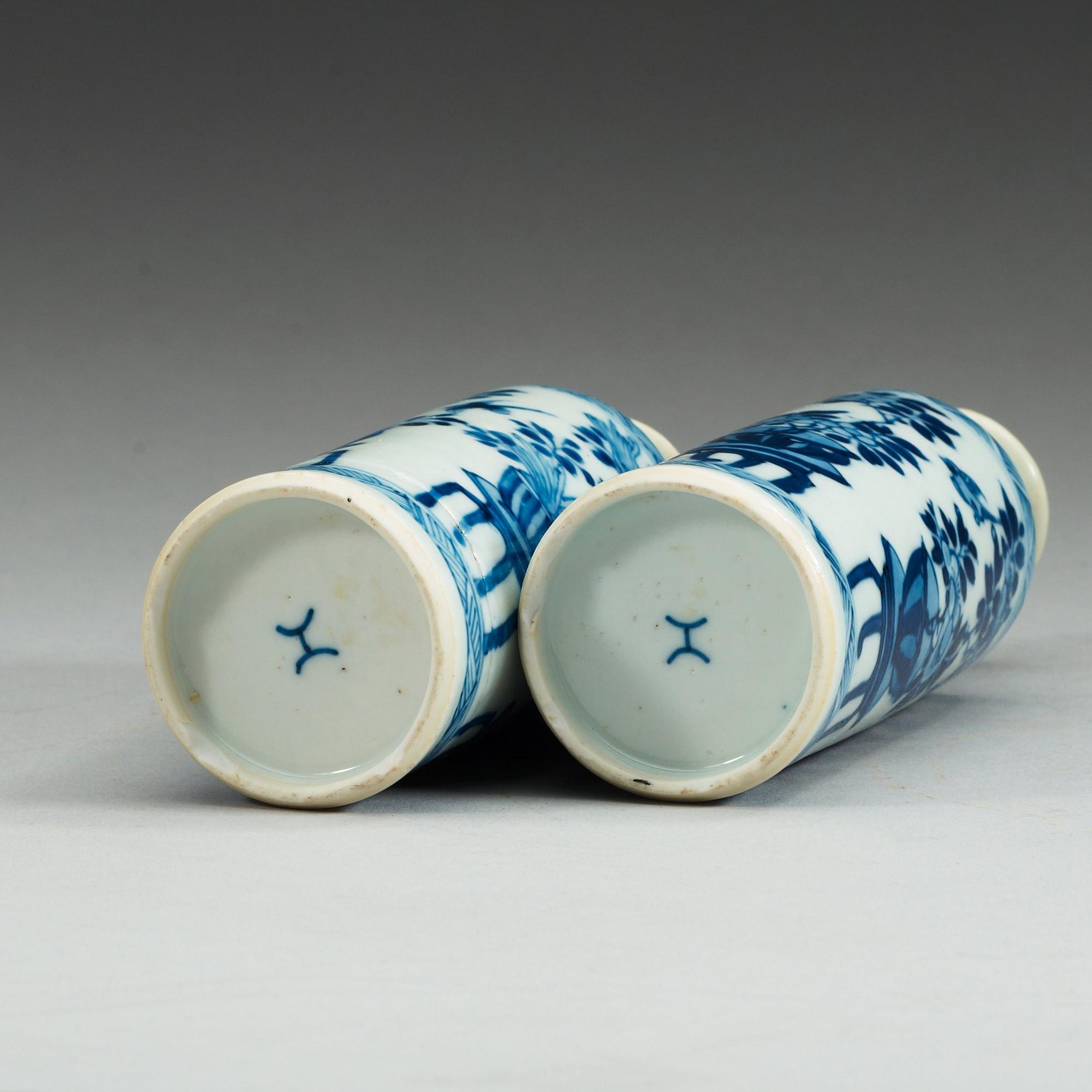 VASER, ett par, porslin. Qing dynastin, Kangxi (1662-1722).
