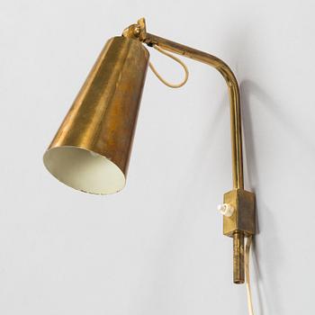 Paavo Tynell, a mid-20th-century reading light for Taito.