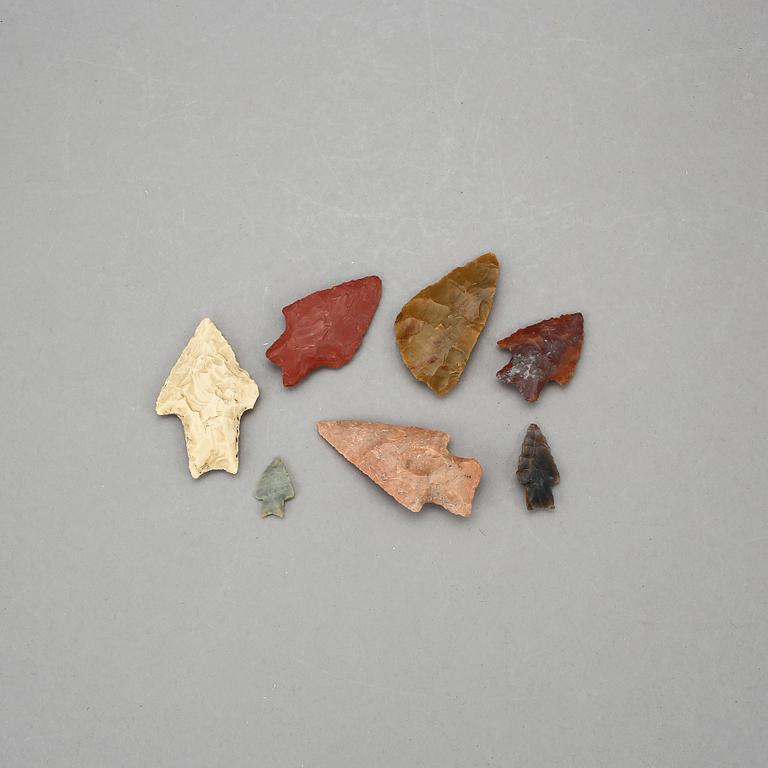 PILSPETSAR, 7 st, senneolitisk tid.