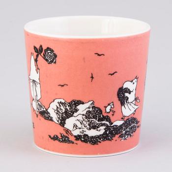 MUMINMUGG, porslin, "Mug mörk rosa",  Moomin Characters, Arabia 1991-1999.