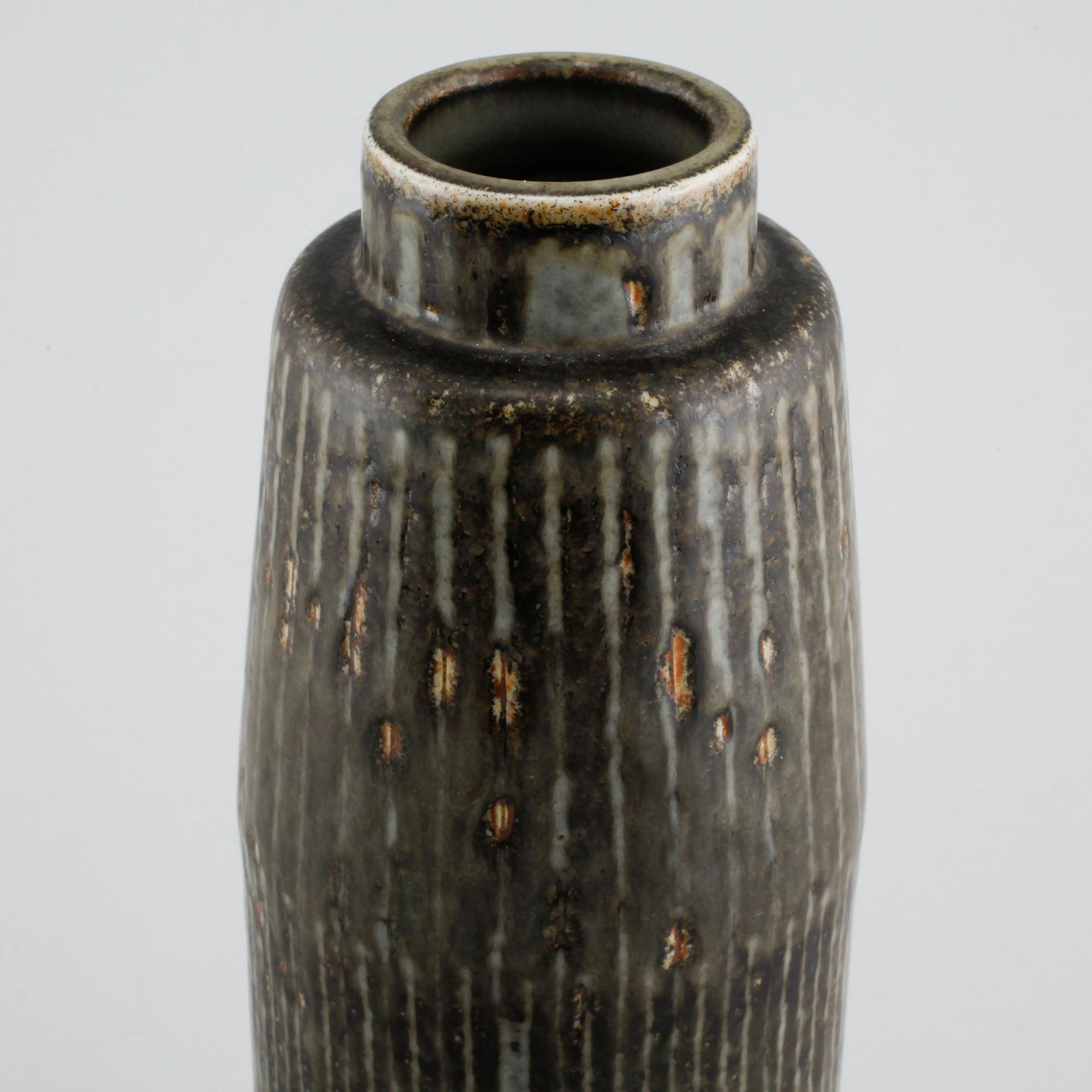 Unique stoneware vase by CARL-HARRY STÅLHANE, Rörstrand, signed and dated -61.