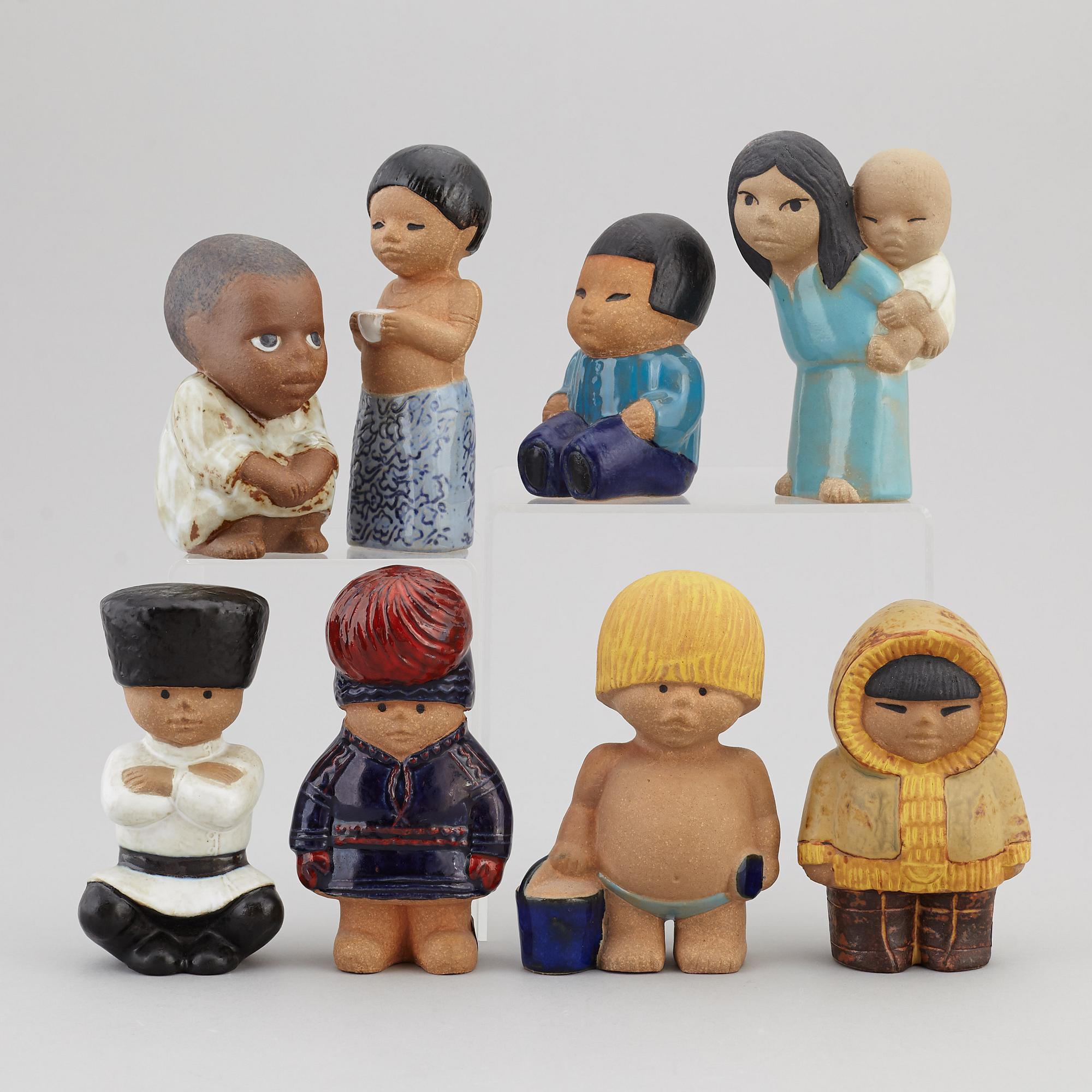 LISA LARSON, figurer, 8 st, stengods, Gustavsberg.