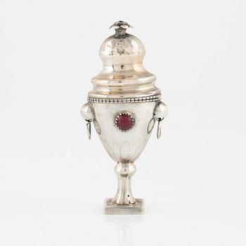 A Danish Silver Box, 'Hovedvandsegg', mark of U Stallknecht, Horsens around 1840.