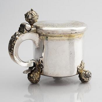 A Swedish 17th century parcel-gilt silver tankard, mark of Arvid Falck (active 1667-1691), Stockholm before 1689.
