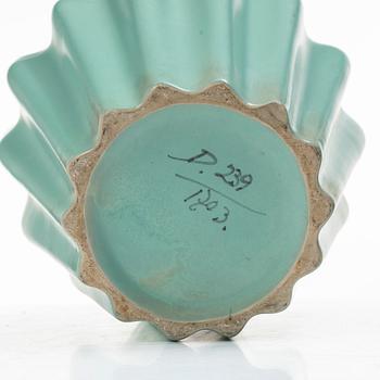 Ewald Dahlskog, A vase, Bo Fajans, 1940s.