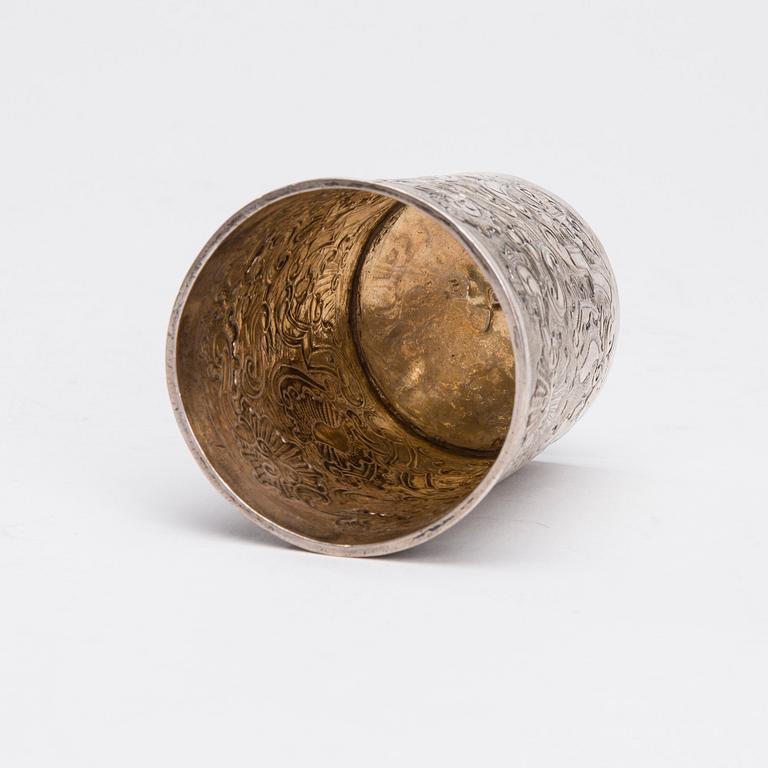 BÄGARE, silver, barock, Moskva 1754, Timofei Silunajov. Vikt 80 g.
