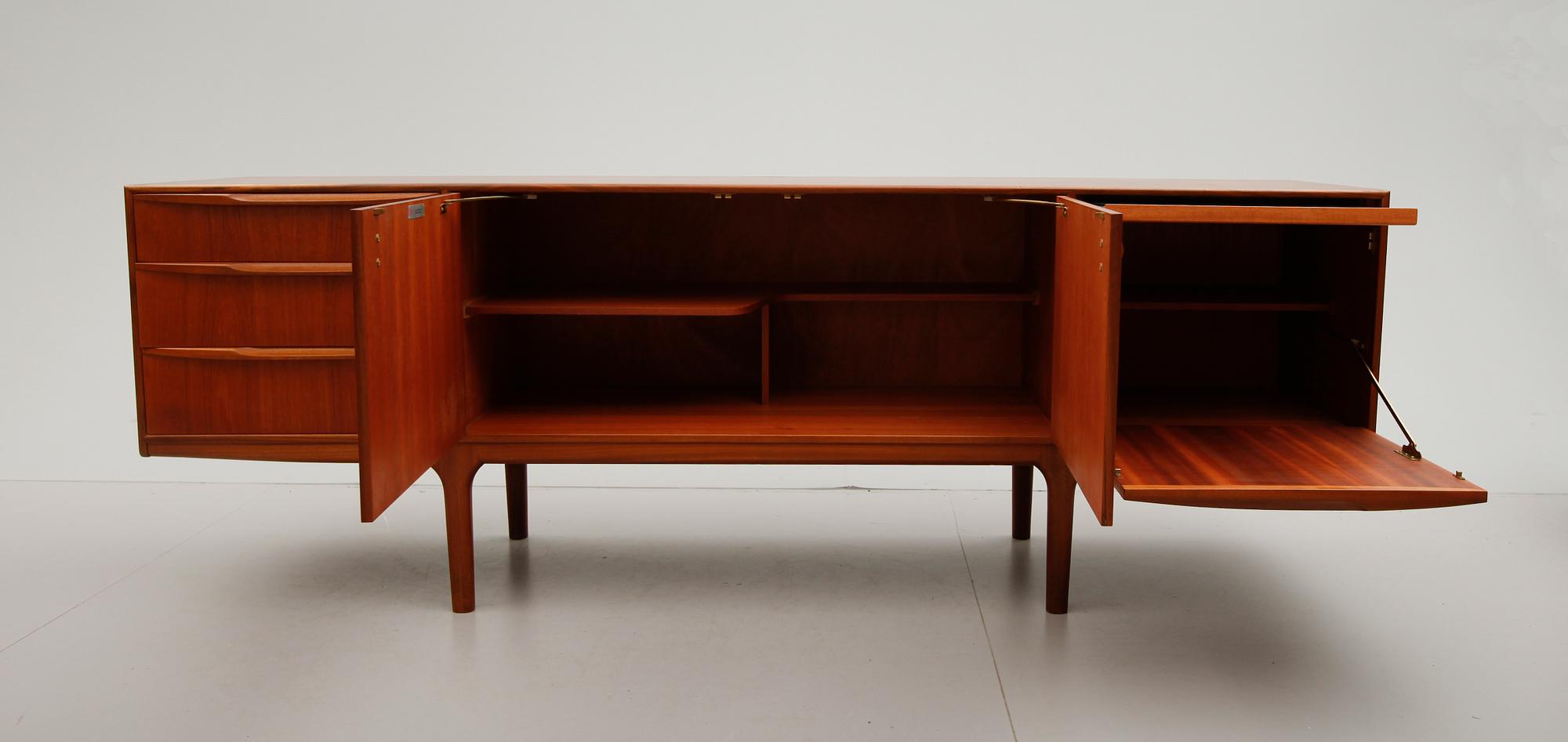 SIDEBOARD, 1960-tal.