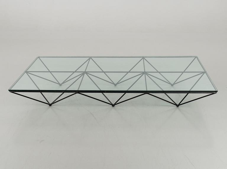 PAOLO PIVA, soffbord, "Alanda", B & B Italien, formgivet 1981.