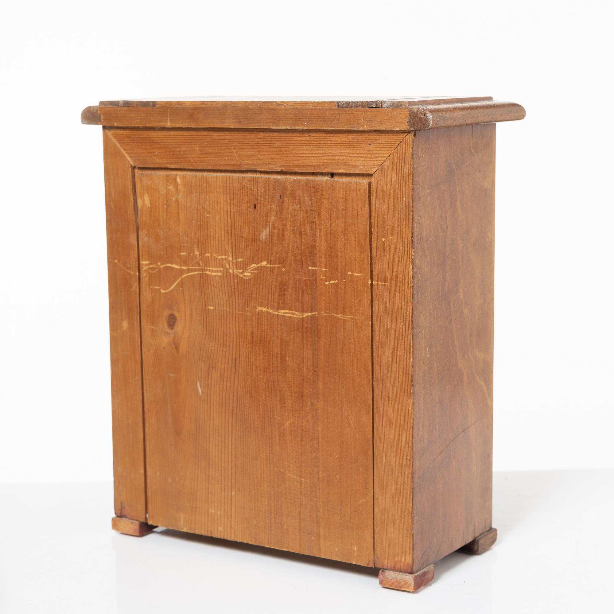 Miniatyrbyrå, 1900-talets början.