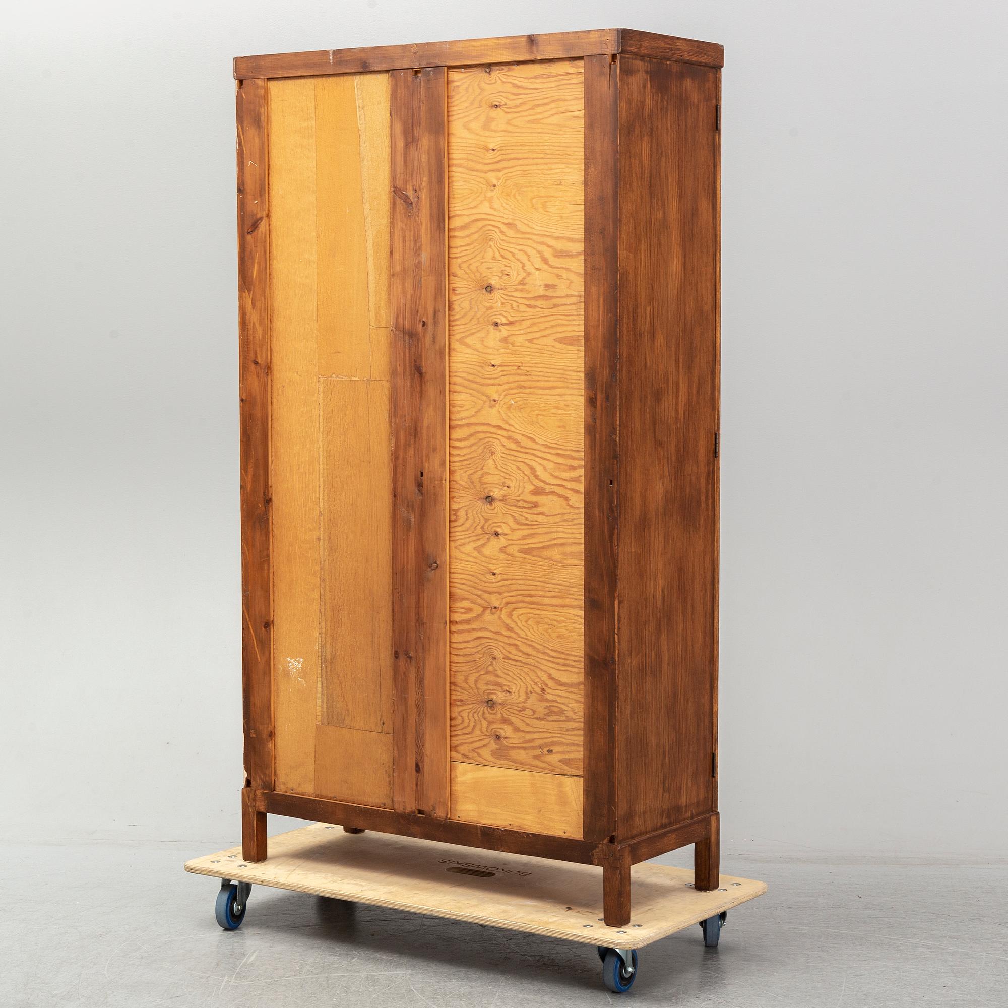 A mid 20th century cabinet.
