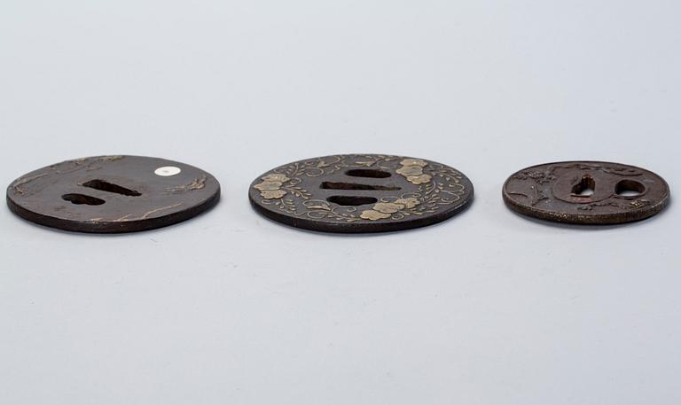 TSUBA, 3 stycken, Japan, brons.