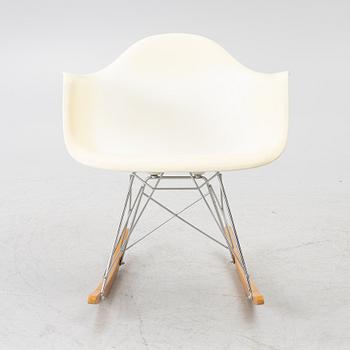 Charles & Ray Eames, Rocking chair, 'Plastic Armchair RAR, Vitra.