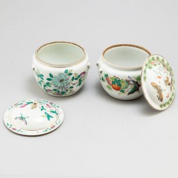 Two Chinese porcelain tureens and covers, 19th/20th century.