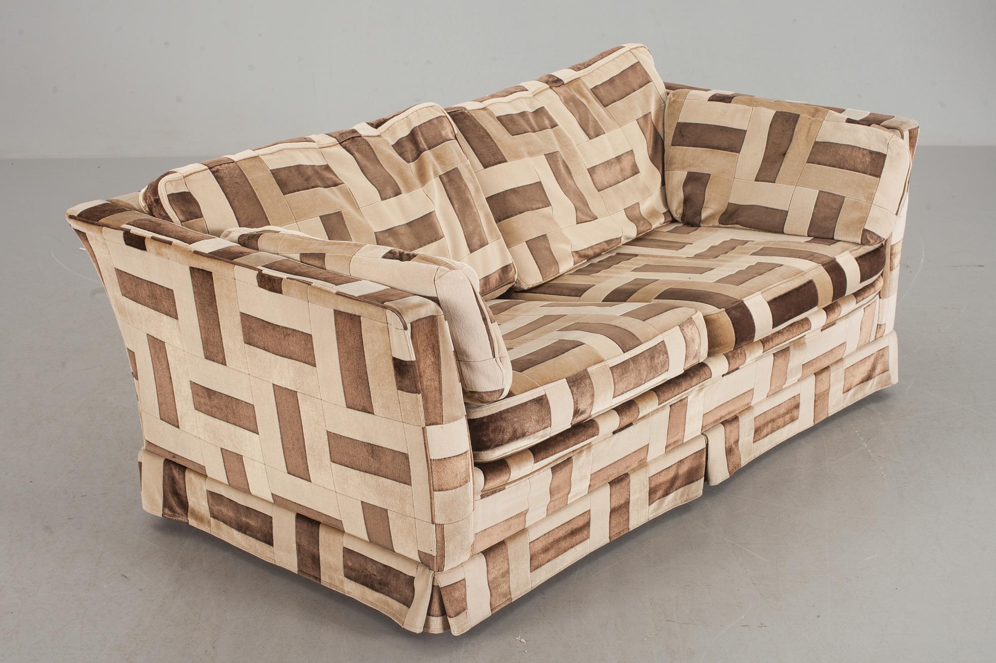 SOFFA, DUX, 1900-talets sista fjärdedel.