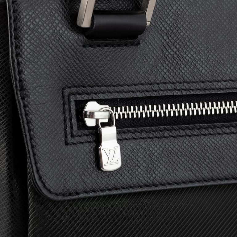 Louis Vuitton, väska, "Taiga Saratov GM".