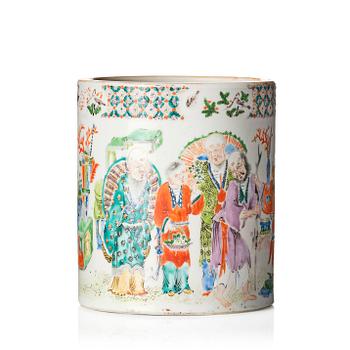 1276. An enamelled brush pot, Qing dynasty, 19th century.