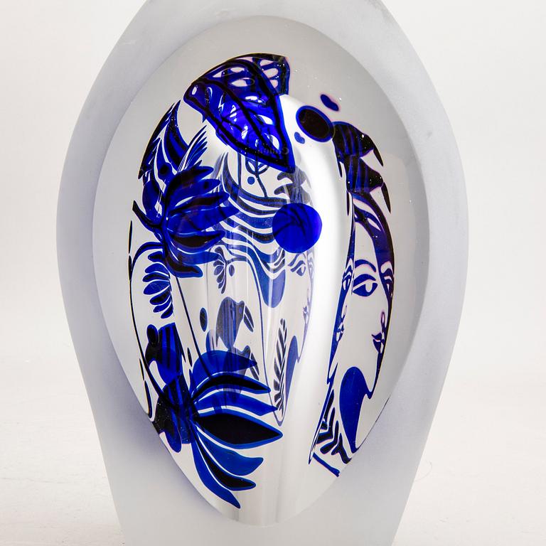 Hanne Dreutler, Arthur Zirnsack, "Drop", glass, grail Studio Åhus, signed, numbered and dated.