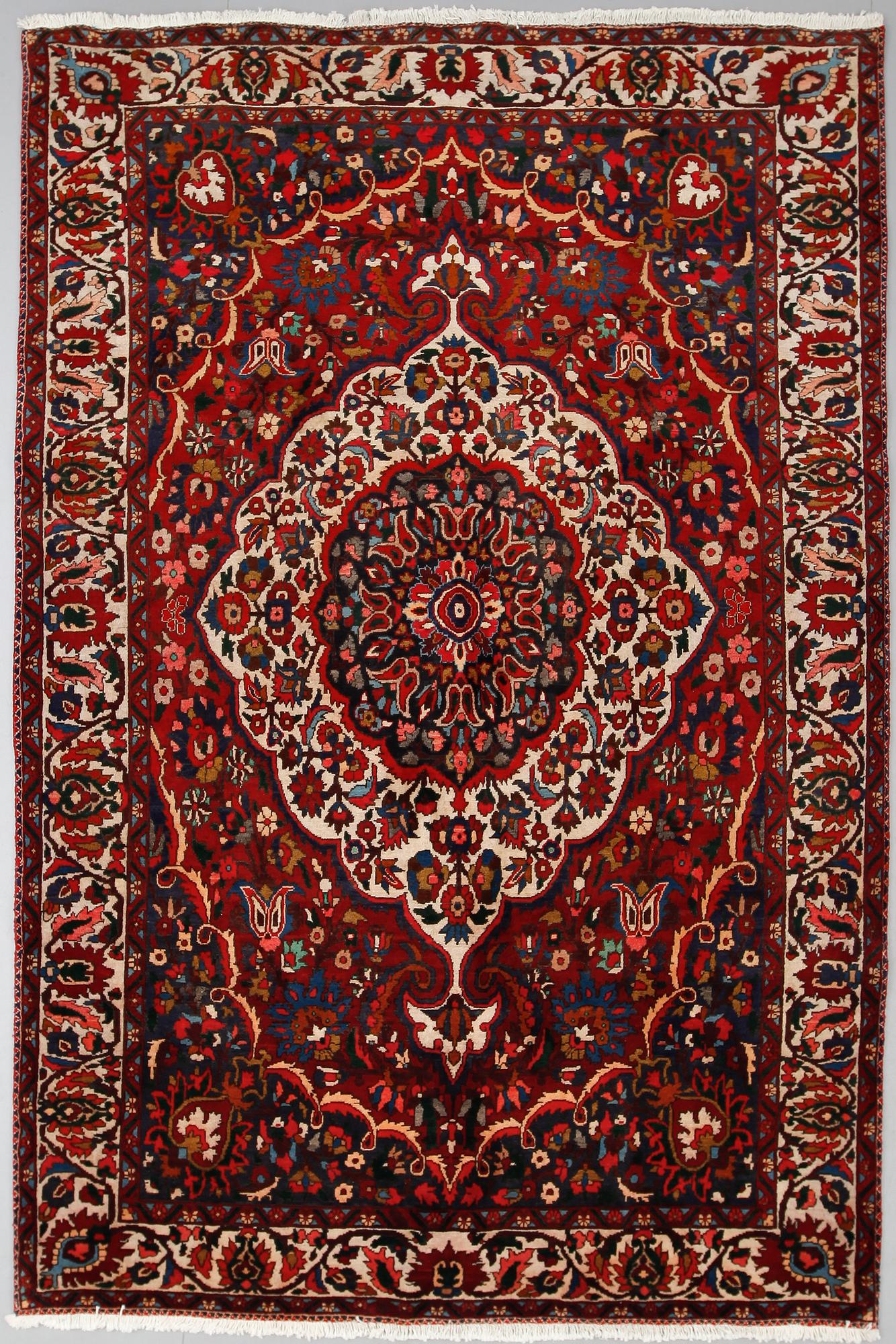 MATTA, Bachtiari, ca 320 x 211 cm.