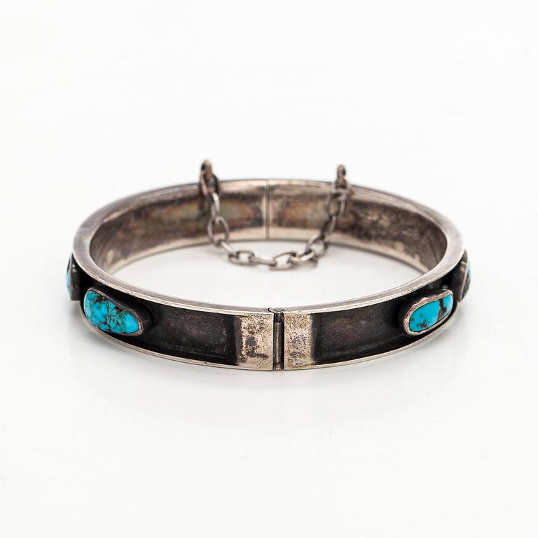 Bracelet, pendant and earrings, silver, turquoise, Tillander, Helsinki, 1950s.