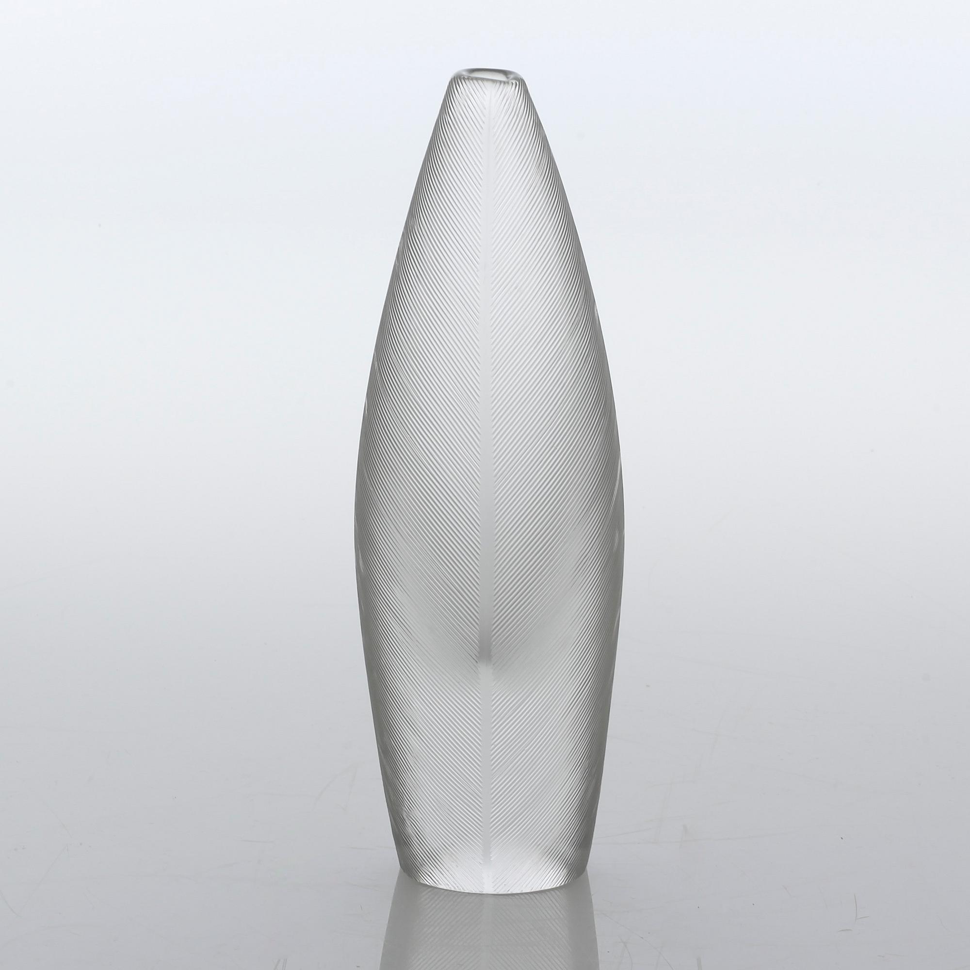 TAPIO WIRKKALA, vas, "Sulka / Fjäder", glas, Iittala, signerad, daterad -57.